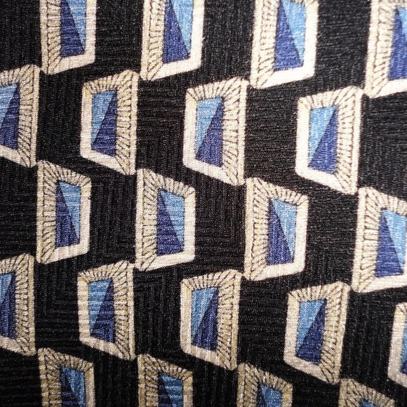 Efenzo Felini Rome Paris All Silk Men's tie - Picture 3 of 6